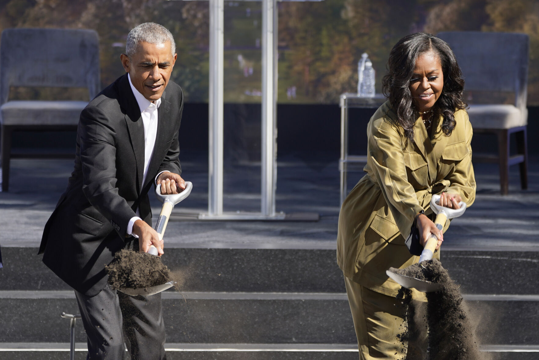 APTOPIX Obama Library